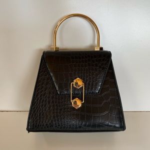NWT Badgley Mischka Frame Bag